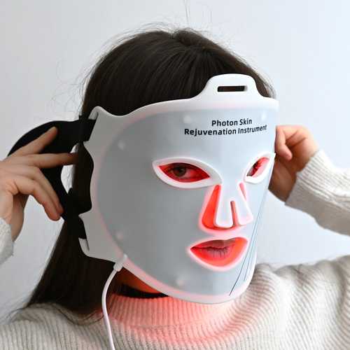 Fotonová LED světelná maska na obličej a krk