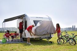 Plachta na kola Fiamma Caravan