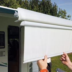 Přední stínění Dometic Rollo 2,6 m Bílá